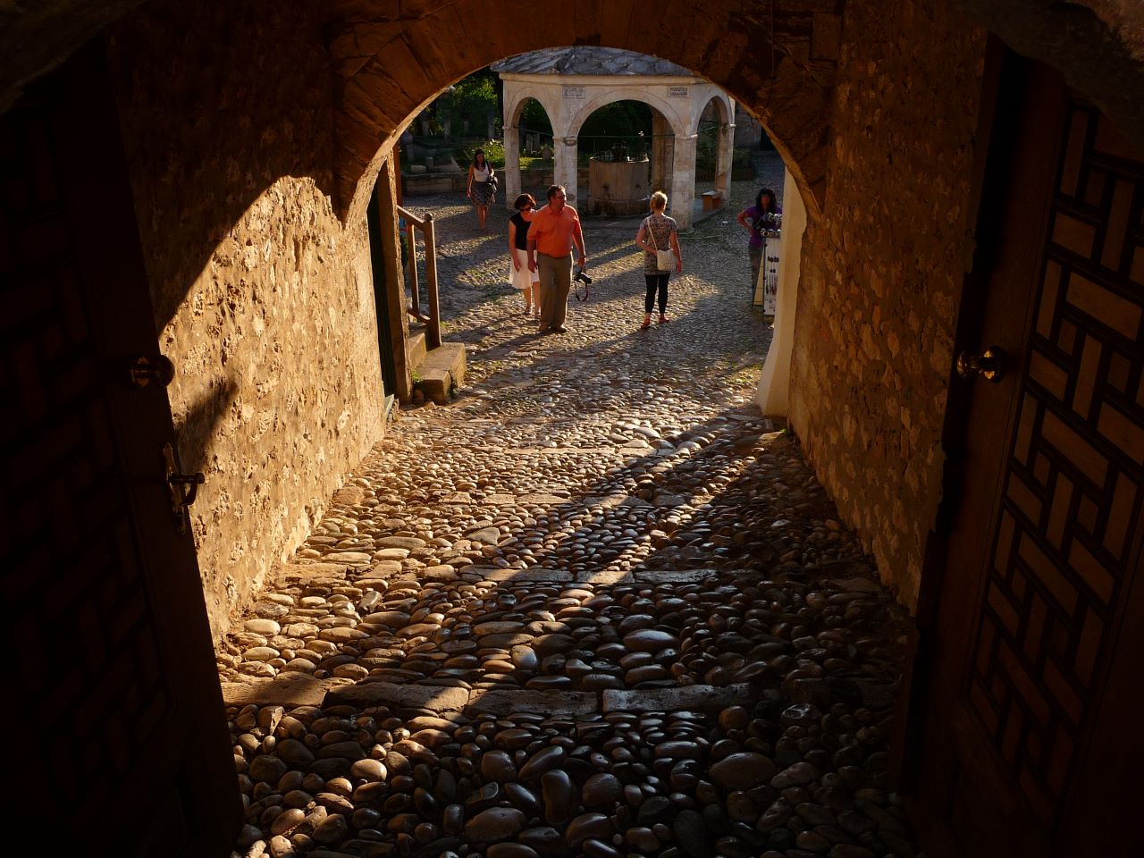 Evening Tour of Mostar Old Town - Escape the Heat